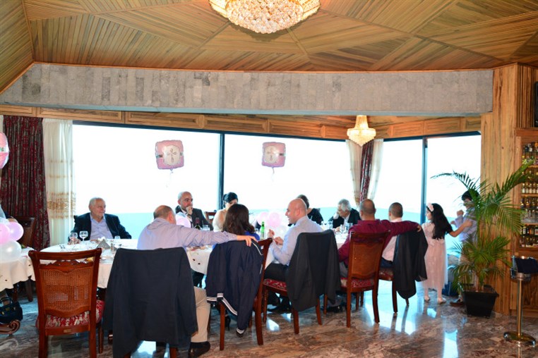 Sunday Lunch Buffet at Bay Lodge